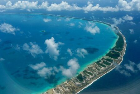 Utopia in the Tuamotu Islands Image